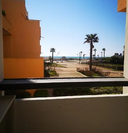 Charmant Studio Avec Acces Direct Plage *