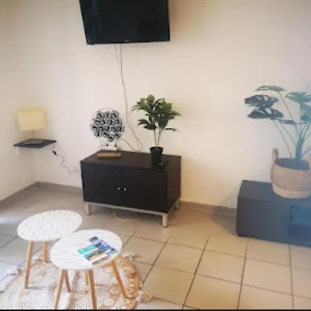 Charmant Studio Avec Acces Direct Plage Apartment